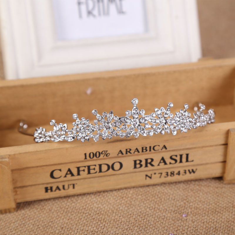 Kristal Düğün Gelin Tiara Saç  - Women Knight Accessories incelemesi ve fiyatı