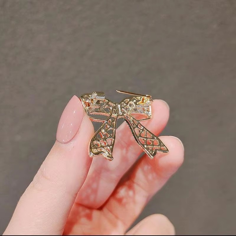 Punk Kız Broşu 2025 Moda Yeni  - Women'S Accessories Manufacturers incelemesi ve fiyatı